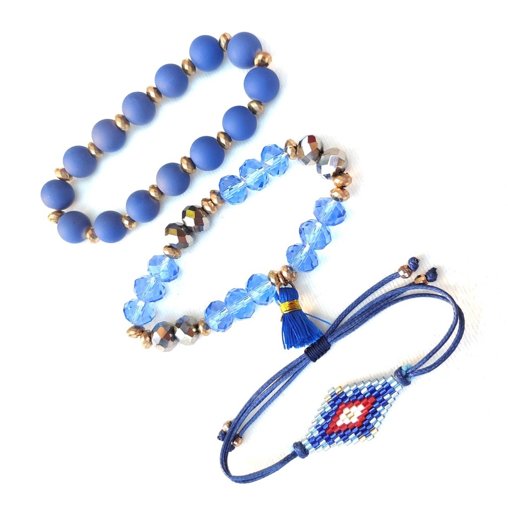 Bracelets - Picture 7 of 10